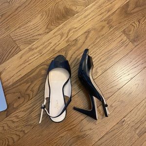 NWOT black Cole hann kitten heels